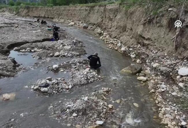 Kırıntı madencilerinin altın mesaisi