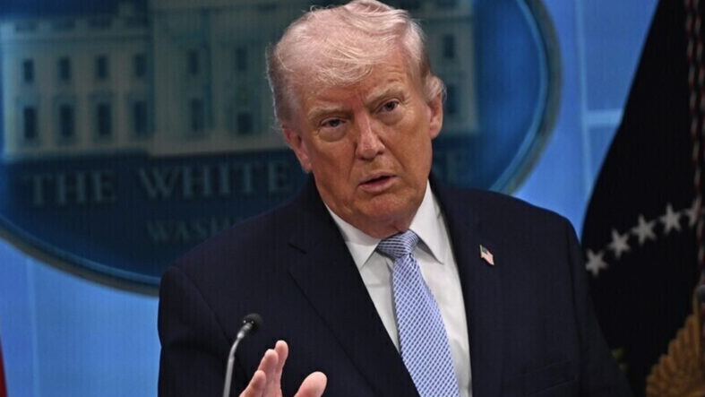 ABD Başkanı Trump'tan yeni İran açıklaması: 'Yarın vuracaktım erteledim'