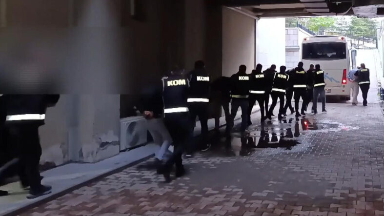 Aksaray'da "rüşvet" soruşturmasında 9 zanlı tutuklandı