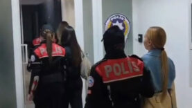 Usulsüz çalıştırıldığı belirlenen 47 yabancı uyruklu kadın sınır dışı edildi