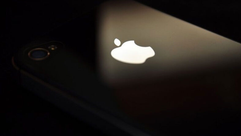 Apple, yapay zeka nedeniyle iPhone kullanıcılarına 250 milyon dolar ödeyecek