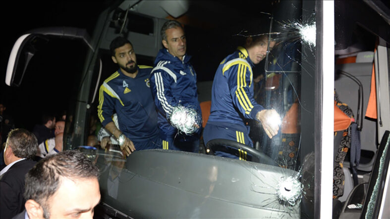 AYM, Fenerbahçe takım otobüsüne saldırıya ilişkin başvuruda "ihlal yok" kararı verdi