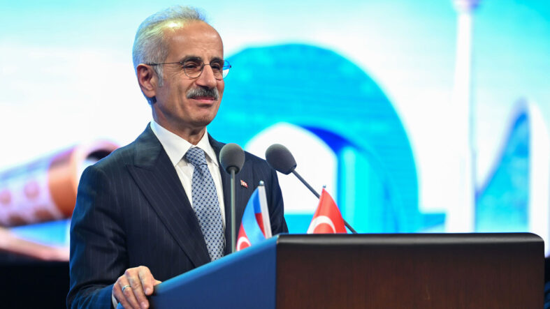 Bakan Uraloğlu: Azerbaycan ile ilişkiler herhangi iki devletin ötesinde