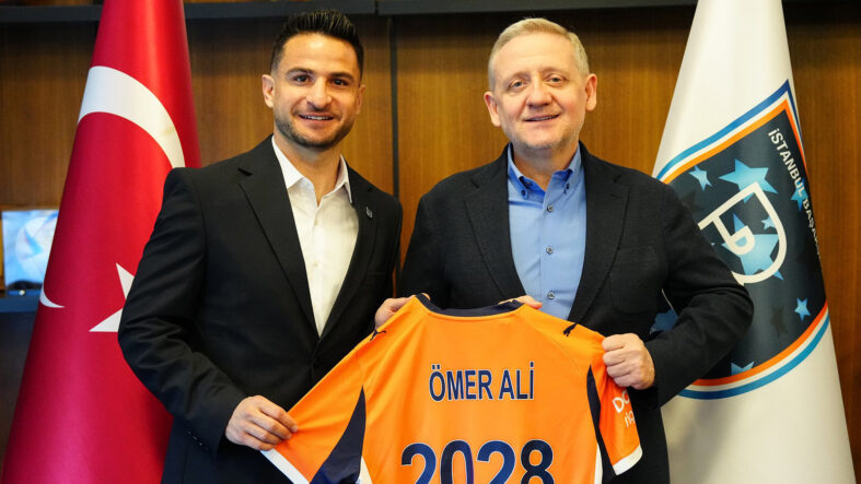 Başakşehir, Ömer Ali Şahiner'in sözleşmesini uzattı
