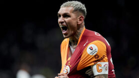 Beyoğlu'nda Galatasaraylı futbolcu Lucas Torreira'yı darbeden şüpheli adliyede