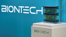BioNTech koronavirüs aşısı üretimini durduruyor: Dört fabrika kapanacak, 1860 kişi etkilenecek!