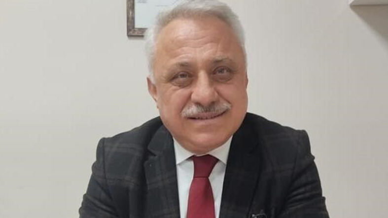 Bursa siyasetinin tanınan ismi Ayhan Özbek hayatını kaybetti