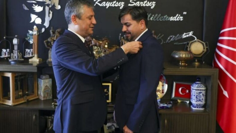 CHP'de Arif Kocabıyık'ın üyelik işlemlerİ durduruldu