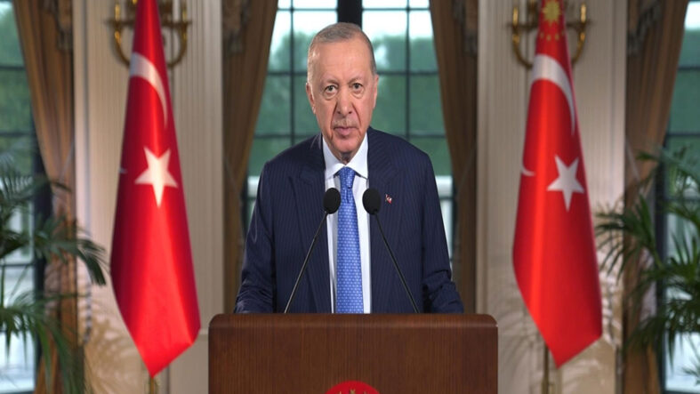 Cumhurbaşkanı Erdoğan: Türk Günü Yürüyüşü, Türk milletinin vakarının ve özgüveninin yansımalarından biridir