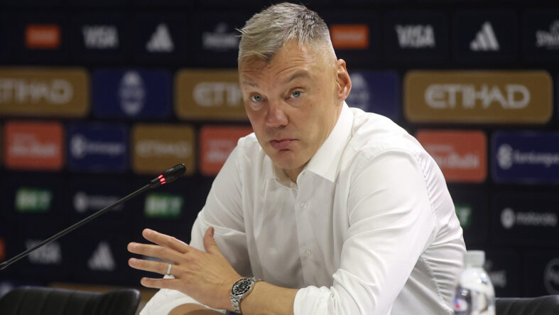 Fenerbahçe Beko Başantrenörü Sarunas Jasikevicius: "Normal performansımızın altında kaldık, felaket bir oyun ortaya koyduk"