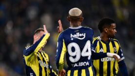 Fenerbahçe, kadın ve çocuklara ücretsiz bilet verecek