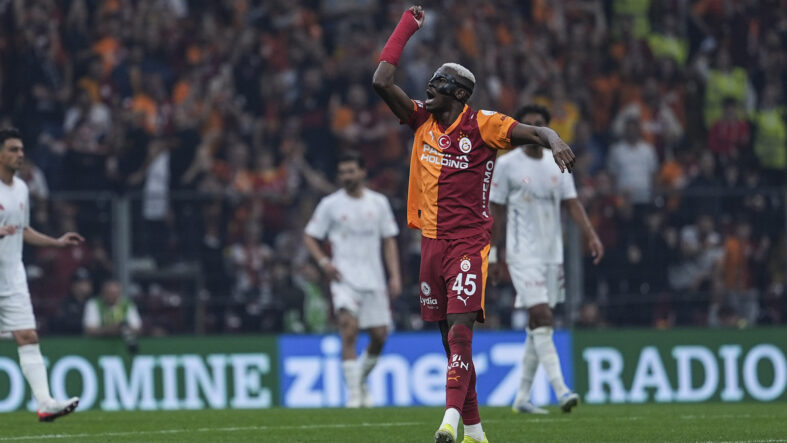 Galatasaray'da Victor Osimhen cezalı duruma düştü