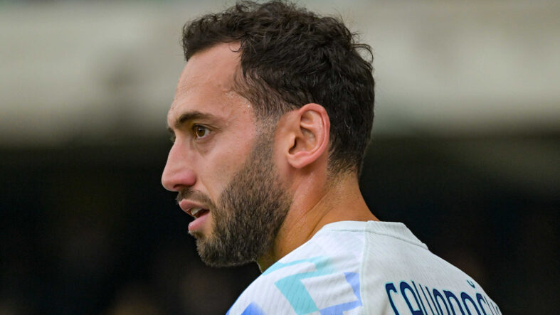 Hakan Çalhanoğlu için üçüncü bir seçenek yok: Ya Inter'de kalacak ya Galatasaray'a transfer olacak