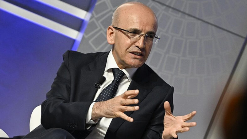 Hazine ve Maliye Bakanı Mehmet Şimşek: Eşel mobil olmasaydı bugün mazot 90 lira, benzin ise 79 lira olacaktı