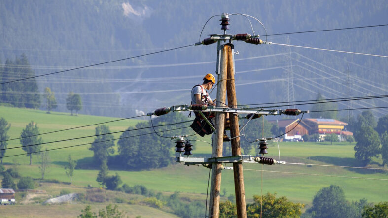 İstanbul'da 4 Mayıs Pazartesi büyük elektrik kesintileri olacak!