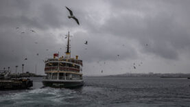 İstanbul'da deniz ulaşımına hava muhalefeti engeli