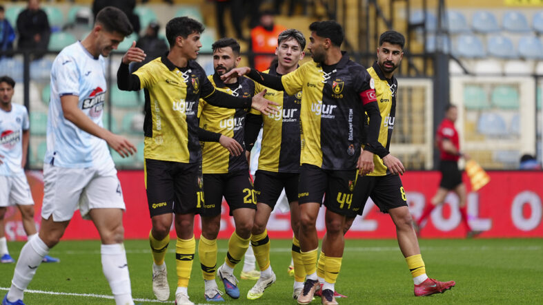 İstanbulspor, sezonu 8 gollü galibiyetle bitirdi