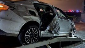Kayseri'de takla atan otomobilde anne ve oğlu yaralandı