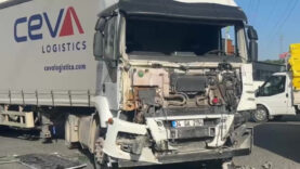 Kocaeli'de TIR ile işçi servisinin çarpıştığı kazada yaralanan kişi yaşamını yitirdi