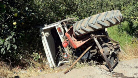 Kütahya'da traktör devrildi: 1 ölü