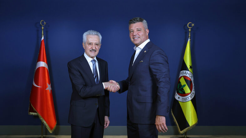 Mehmet Ali Aydınlar'ın şirketi, Fenerbahçe'ye sponsor oldu