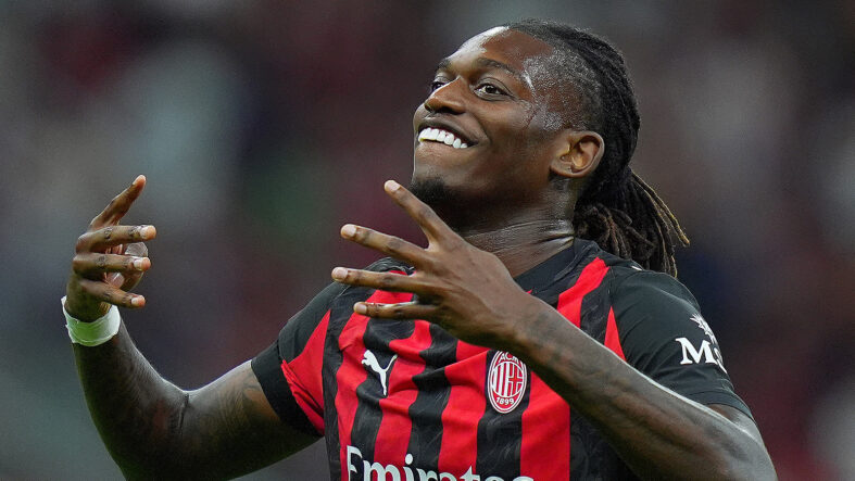 Milan, Rafael Leao için 50-60 milyon euroluk teklifleri kabul edecek: Türkiye ihtimali var