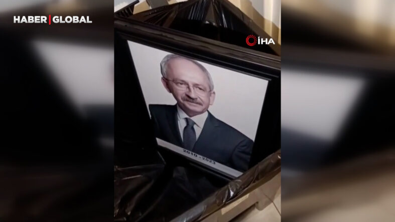 Partililer CHP il binası önünde toplandı, Kılıçdaroğlu'nun fotoğrafı çöpe atıldı