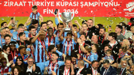 Şampiyon Trabzonspor, Türkiye Kupası'na kavuştu