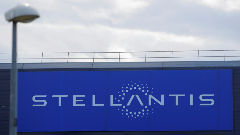 Stellantis Avrupa'da Çin'li ortak ile elektrikli araç üretecek