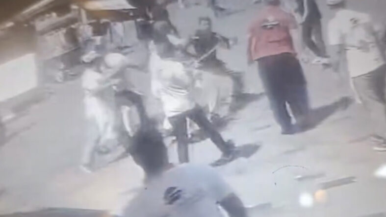 Taksim’de kazmayla esnafa saldıranlara meydan dayağı