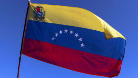 Venezuela, ihtilaflı Esequibo bölgesini resmi haritasına dahil etti