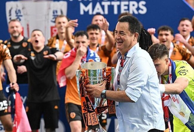 SON DAKİKA | Hull City, Premier Lig’de! Acun Ilıcalı’dan tarihi başarı