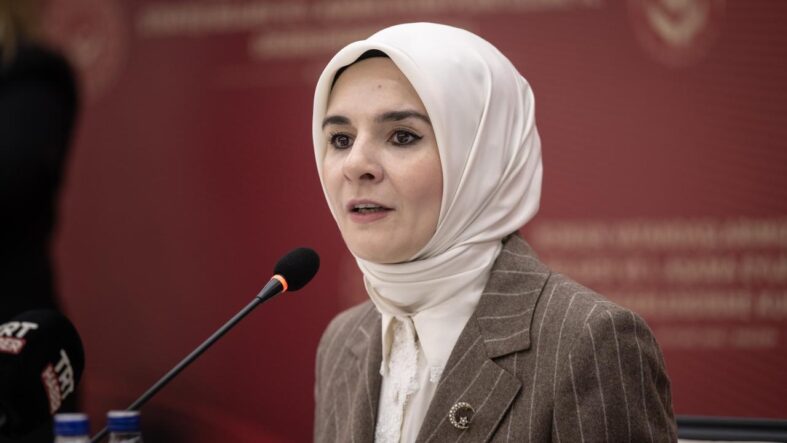 bakan-goktas-milyonlarca-kadini-hedef-alan-bu-ayrimci-ve-nefret-icerikli-soylem-asla-kabul-edilemez.jpg