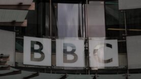 bbc-500-milyon-sterlinlik-tasarruf-plani-kapsaminda-550-kisinin-isine-son-verecek.jpg