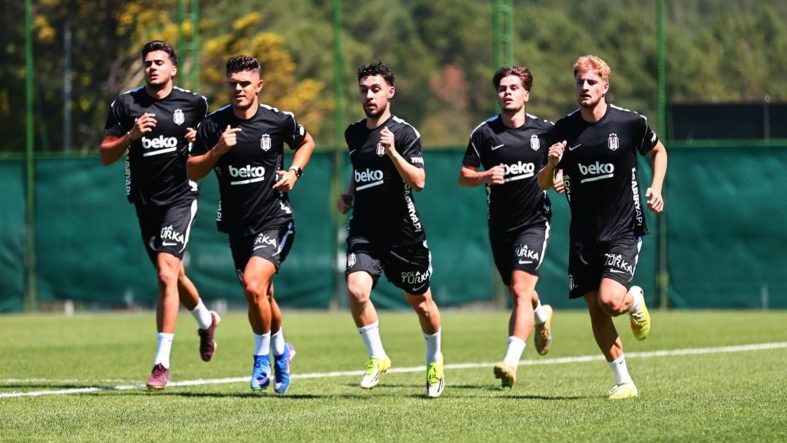 besiktas-yeni-sezonu-vinzenco-italio-ile-acti.jpg