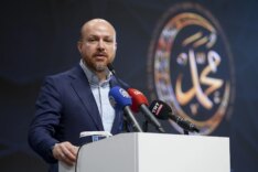 bilal-erdogan-peygamber-efendimizi-seven-bireyler-yetistirmek-insanliga-yapacagimiz-en-buyuk-hizmet.jpeg