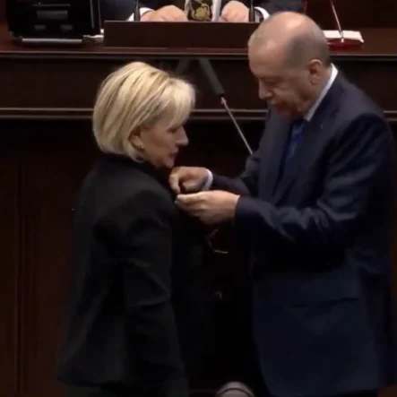 chpden-istifa-eden-nimet-ozdemir-ak-partide-rozeti-baskan-erdogan-takti.png