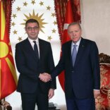 dolmabahcede-kritik-zirve-baskan-erdogan-kuzey-makedonya-basbakani-mickoskiyi-kabul-etti.jpeg
