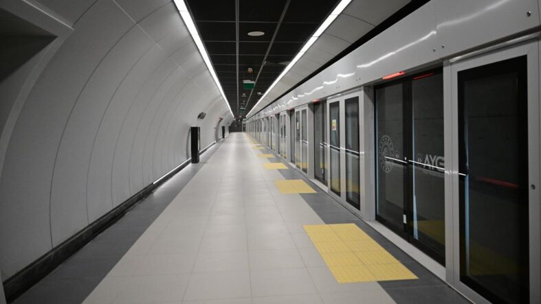 halkaliarnavutkoy-metro-hatti-10-binden-fazla-yolcuya-hizmet-verdi.jpg