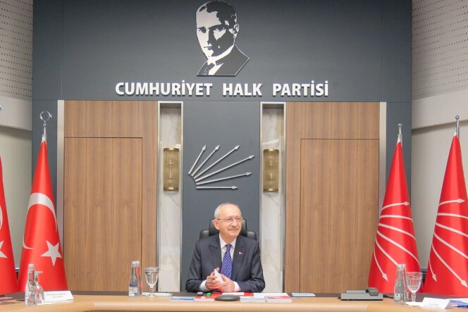 kilicdaroglu-imzayi-atti-chpde-kiritk-pm-toplantisi-tarihi-belli-oldu.jpg