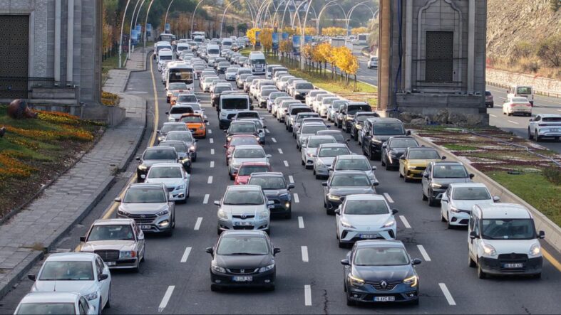 trafikte-makas-ihlalleri-yuzde-93-geriledi.jpg