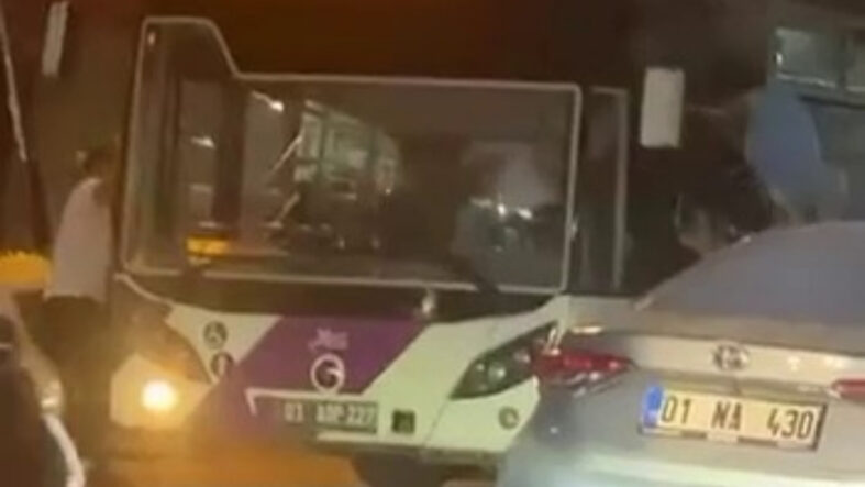 adanada-10-kisilik-gruptan-otobus-soforune-saldiri.jpg