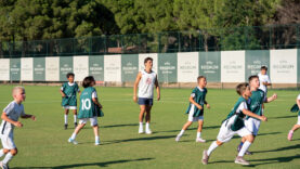 arda-guler-minik-futbolcularla-bir-araya-geldi.jpg