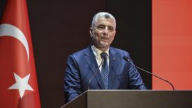 bakan-bolat-otomotiv-sektorunde-dunyada-13uncu-buyuk-uretim-ussu-konumuna-ulastik.jpg