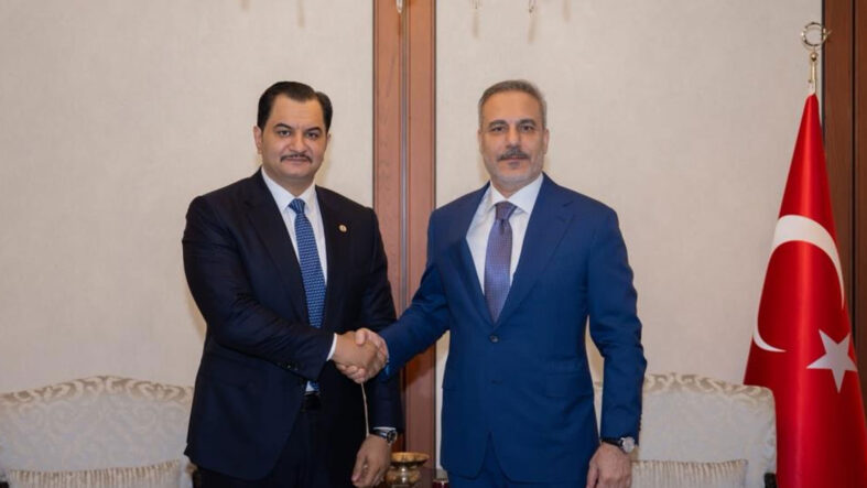 bakan-fidan-libya-ulusal-ordusu-genel-komutan-yardimcisi-orgeneral-hafter-ile-bir-araya-geldi.jpg