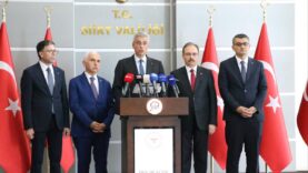 bakan-memisoglu-40-ulkeye-solunum-cihazi-satabilen-bir-ulkeyiz.jpg