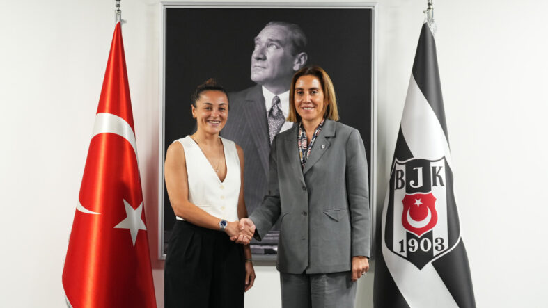 besiktas-kadin-futbol-takiminin-yeni-teknik-direktoru-didem-karagenc-oldu.jpg