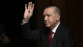 cumhurbaskani-erdogandan-15-temmuz-turkiye-yuzyilinin-istiklal-beyannamesi-baslikli-makale.jpg