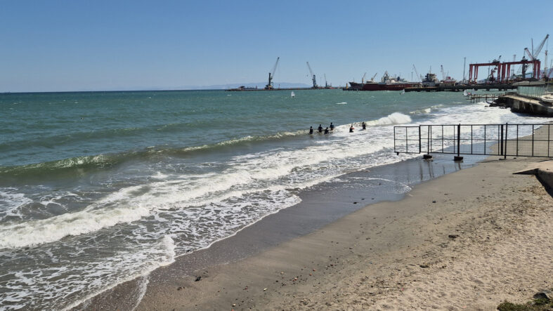deniz-ulasimina-poyraz-engeli.jpg