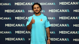 fenerbahcenin-yeni-transferi-shane-larkin-saglik-kontrolunden-gecti.jpg